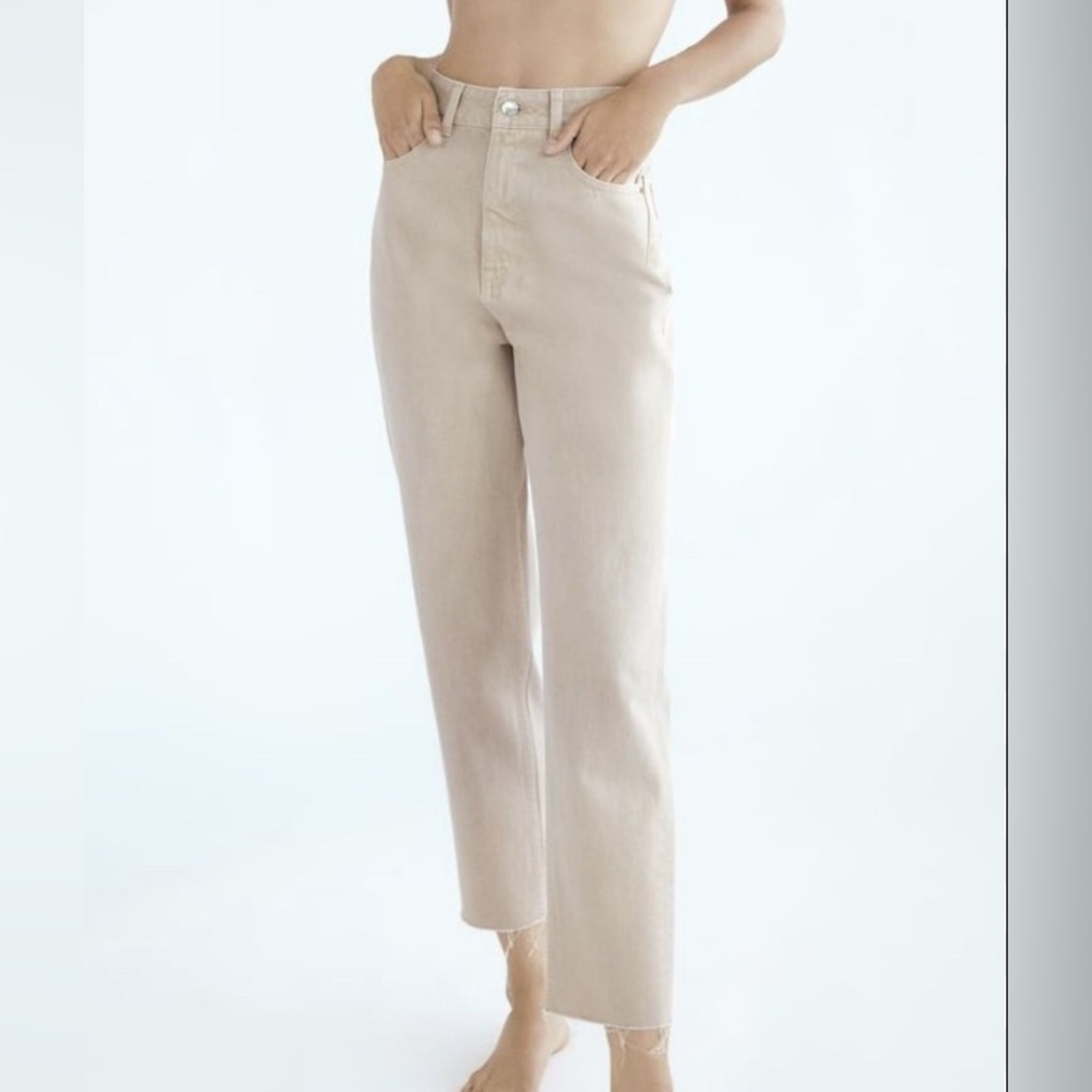 Zara Women's Mom Jeans - Beige Size 4